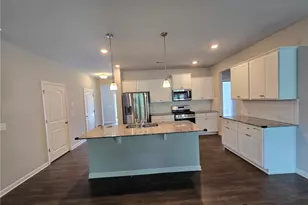 121 Valimar Dr, Braselton, GA 30517 - Photo 2