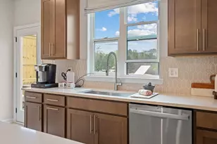 2692 Dreycott Ln, Lawrenceville, GA 30043 - Photo 8