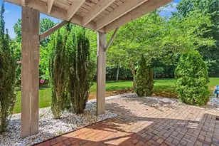 447 Plantation Dr, Jefferson, GA 30549 - Photo 6