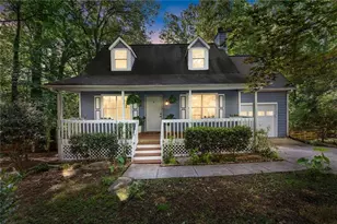 1570 Williams Cir, Cumming, GA 30041 - Photo 2