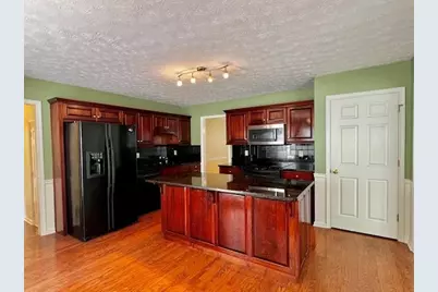 930 Cedar Bluff Trail SW, Lilburn, GA 30047 - Photo 8