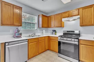 318 Harris Ave, Locust Grove, GA 30248 - Photo 10