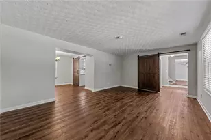 2570 Johnston Rd NW, Kennesaw, GA 30152 - Photo 16
