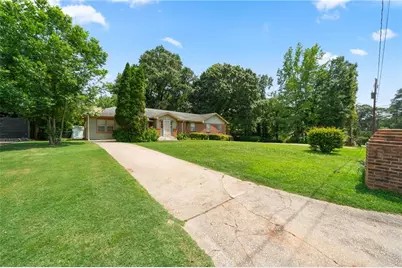 2205 Loring Court, Decatur, GA 30032 - Photo 4
