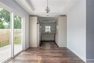 1322 Gus Thornhill Jr Dr, Atlanta, GA 30344 - Photo 10
