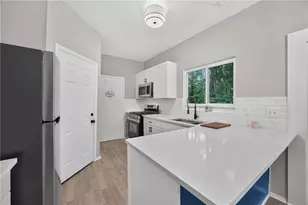 6229 Marbut Farms Ln, Lithonia, GA 30058 - Photo 12
