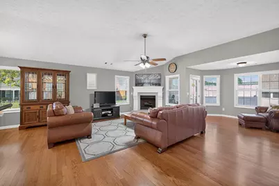 1237 Laurelwood Lane, Lawrenceville, GA 30045 - Photo 10