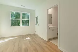 1304 Lakota Pl, Atlanta, GA 30315 - Photo 4