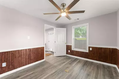 5702 Church Street, Flowery Branch, GA 30542 - Photo 10