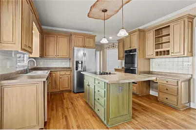 3917 Upland Way, Marietta, GA 30066 - Photo 6