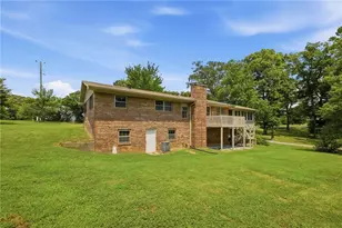 379 Hunt Rd NW, Calhoun, GA 30701 - Photo 10
