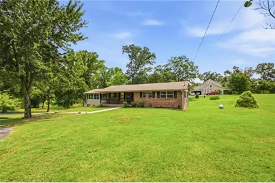 379 Hunt Road NW, Calhoun, GA 30701 - Photo 2