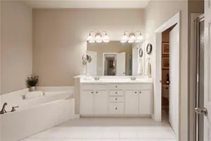 1404 Lexington Dr, Roswell, GA 30075 - Photo 28