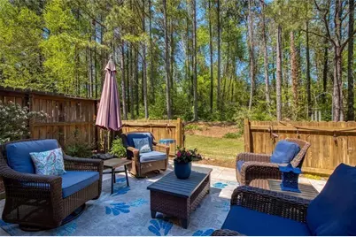 1404 Lexington Dr, Roswell, GA 30075 - Photo 36
