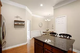 1404 Lexington Dr, Roswell, GA 30075 - Photo 16