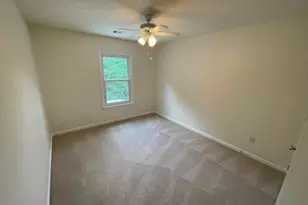 13580 Weycroft Cir, Alpharetta, GA 30004 - Photo 16