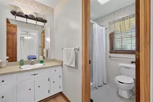 2220 Valley Creek Cir, Snellville, GA 30078 - Photo 36