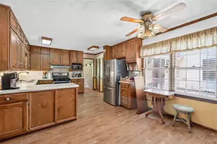 2220 Valley Creek Cir, Snellville, GA 30078 - Photo 18