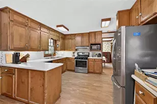 2220 Valley Creek Cir, Snellville, GA 30078 - Photo 16