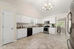 4011 Lafayette Way, Loganville, GA 30052 - Photo 10