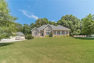 1114 Maple Creek Ridge, Loganville, GA 30052 - Photo 4