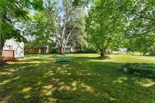 28 School St NE, White, GA 30184 - Photo 34