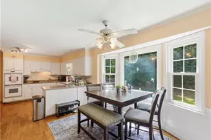 7610 Nesbit Ferry Rd, Sandy Springs, GA 30350 - Photo 12