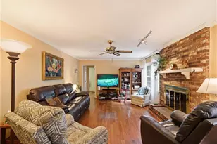 7610 Nesbit Ferry Rd, Sandy Springs, GA 30350 - Photo 18