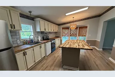 7911 Belton Bridge Road, Lula, GA 30554 - Photo 12