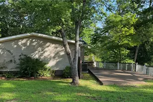 7911 Belton Bridge Rd, Lula, GA 30554 - Photo 10