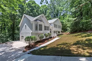 132 Springwater Trce, Woodstock, GA 30188 - Photo 2