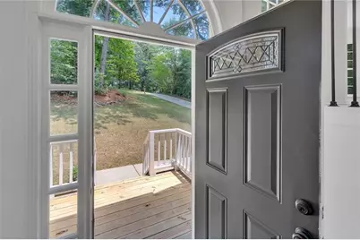 132 Springwater Trace, Woodstock, GA 30188 - Photo 4