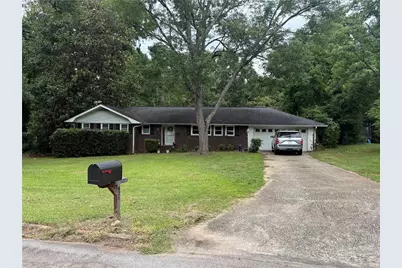 821 Shipp Circle NW, Conyers, GA 30012 - Photo 2