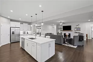 900 Ravenwood Way, Canton, GA 30115 - Photo 14