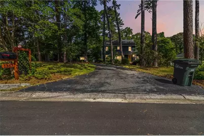 1367 Lansdowne Court SW, Marietta, GA 30008 - Photo 54