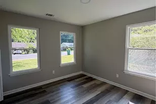 4635 Lois Dr, Buford, GA 30518 - Photo 8