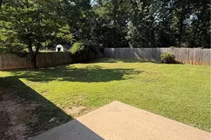 4635 Lois Dr, Buford, GA 30518 - Photo 12