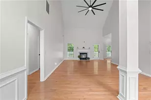 1048 Crown River Pkwy, McDonough, GA 30252 - Photo 2
