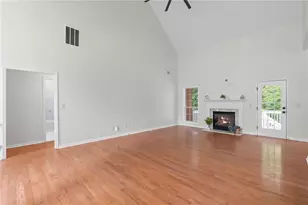 1048 Crown River Pkwy, McDonough, GA 30252 - Photo 6