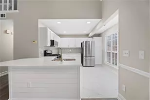 920 Cobb Place Manor Dr, Marietta, GA 30066 - Photo 12