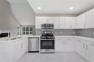 920 Cobb Place Manor Dr, Marietta, GA 30066 - Photo 14