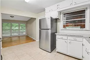 3934 Ensign Ct, Atlanta, GA 30341 - Photo 6
