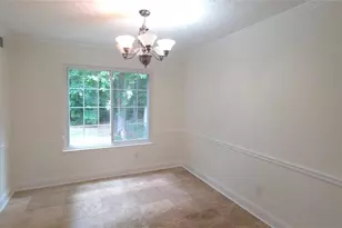 190 Barrington Dr Dr E, Roswell, GA 30076 - Photo 10