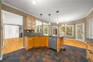 1832 Shores Ridge Ct, Suwanee, GA 30024 - Photo 14