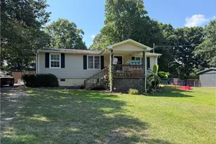 220 Dreamland Cir, Winder, GA 30680 - Photo 1