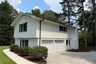 1813 Mt Vernon Rd, Atlanta, GA 30338 - Photo 2