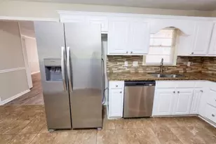 1026 Casa Dr, Clarkston, GA 30021 - Photo 6