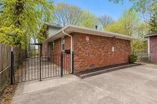 3203 E Point St, Atlanta, GA 30344 - Photo 16