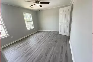 1021 Thornwoode Ln, Stone Mountain, GA 30083 - Photo 4