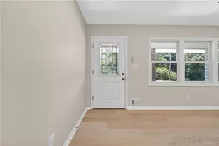61 Hidden Ct SE, Mableton, GA 30126 - Photo 4